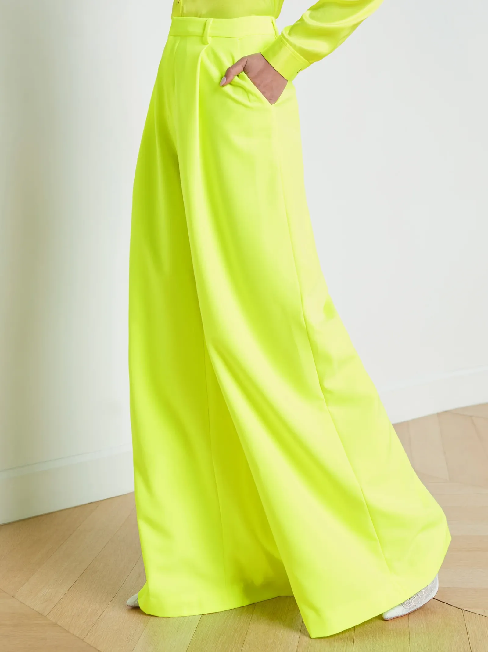 L'AGENCE Sets|Spring Collection|Caspian Wide-Leg Pant Neon Citrus