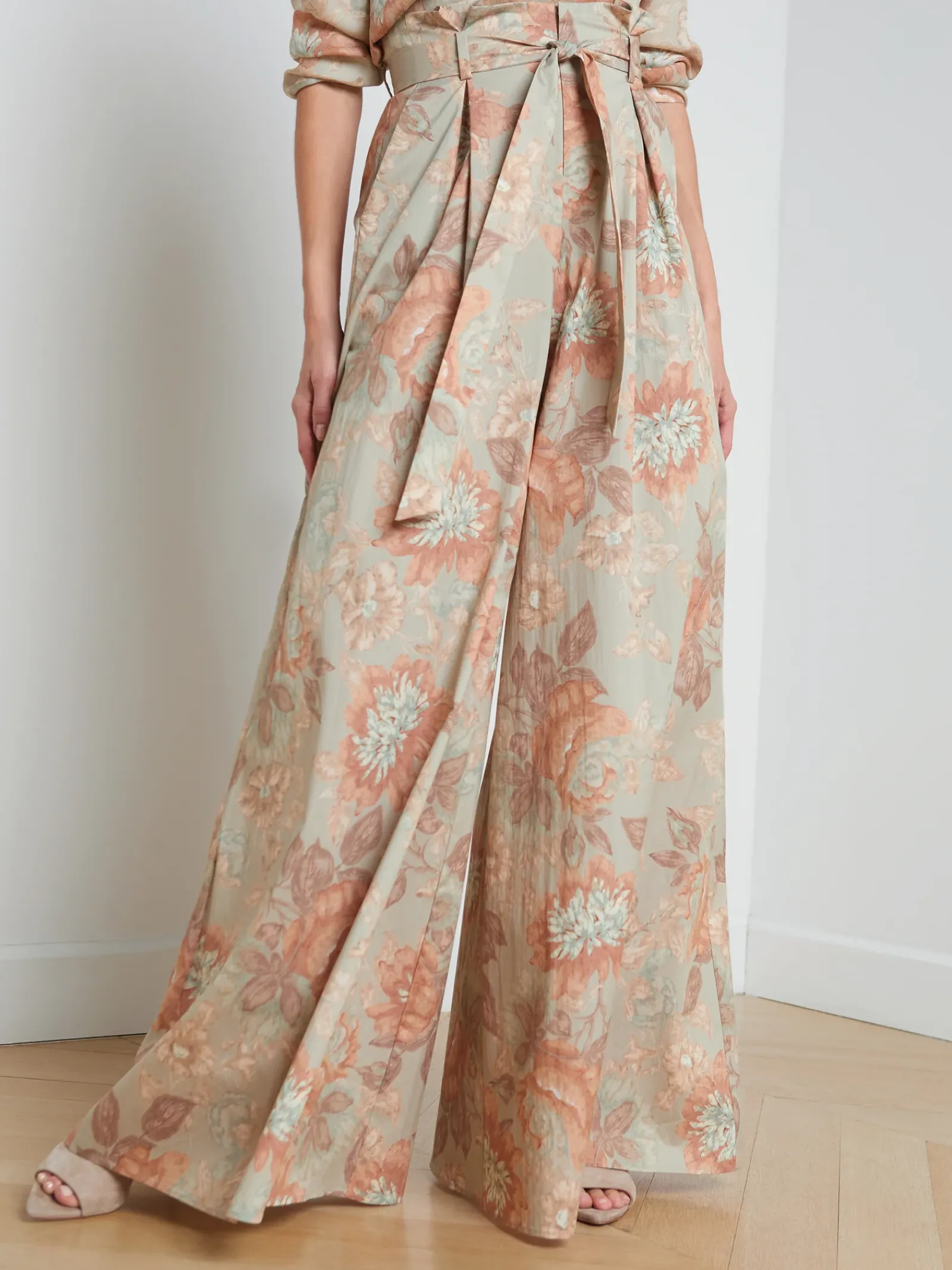 L'AGENCE Sets|Spring Collection|Chantae Ultra Wide-Leg Pant Multi Soft Pastel Vintage Floral
