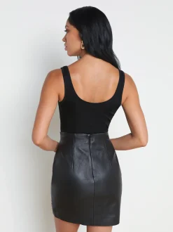L'AGENCE All Things Black|Spring Collection|Chrissy Scoopneck Tank Black