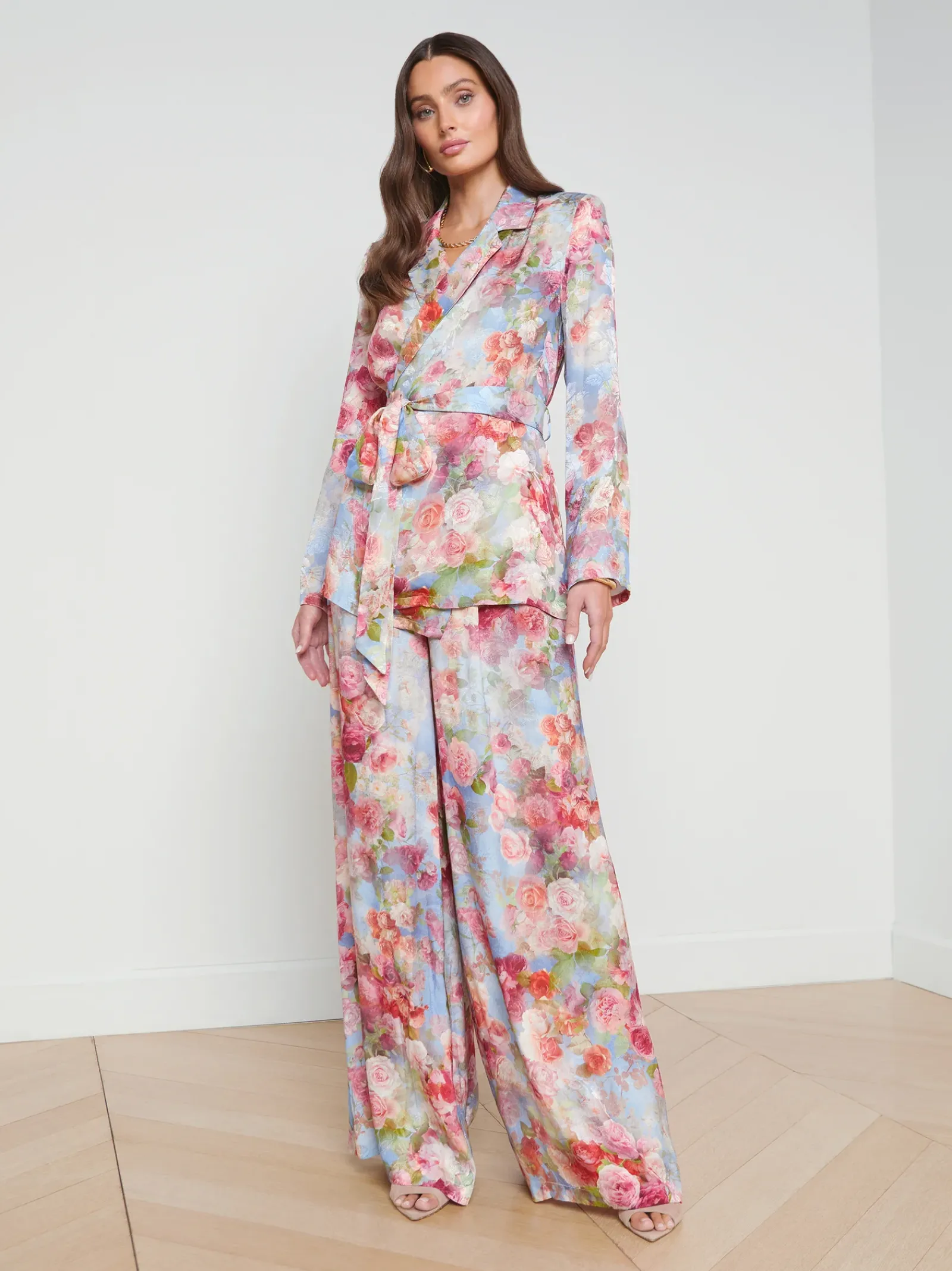L'AGENCE Sets|Print Edition|Ciara Robe Blouse Multi Soft Cloud Floral