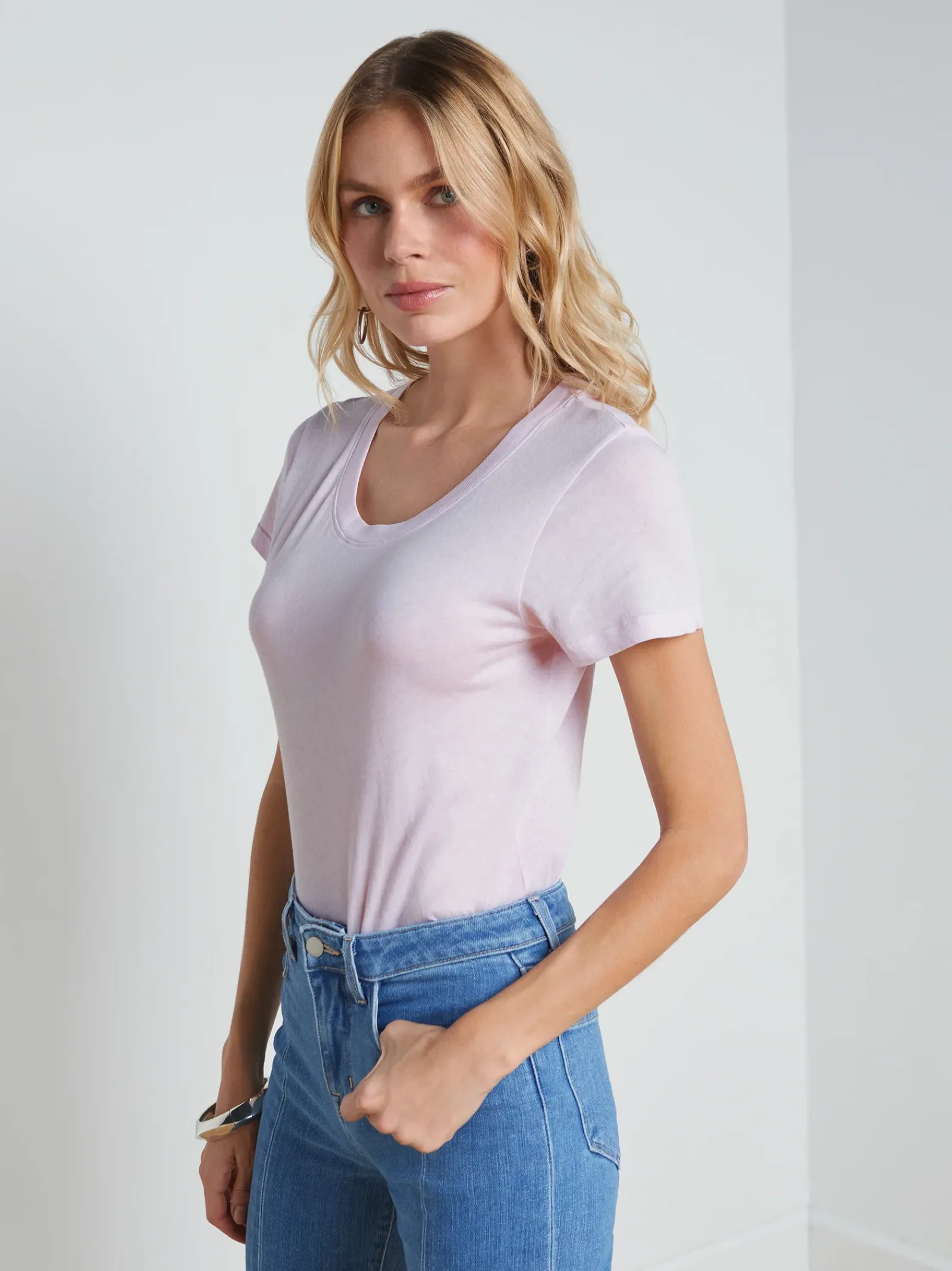 L'AGENCE Spring Collection|Tees|Cory Cotton Scoopneck Tee Lilac Snow