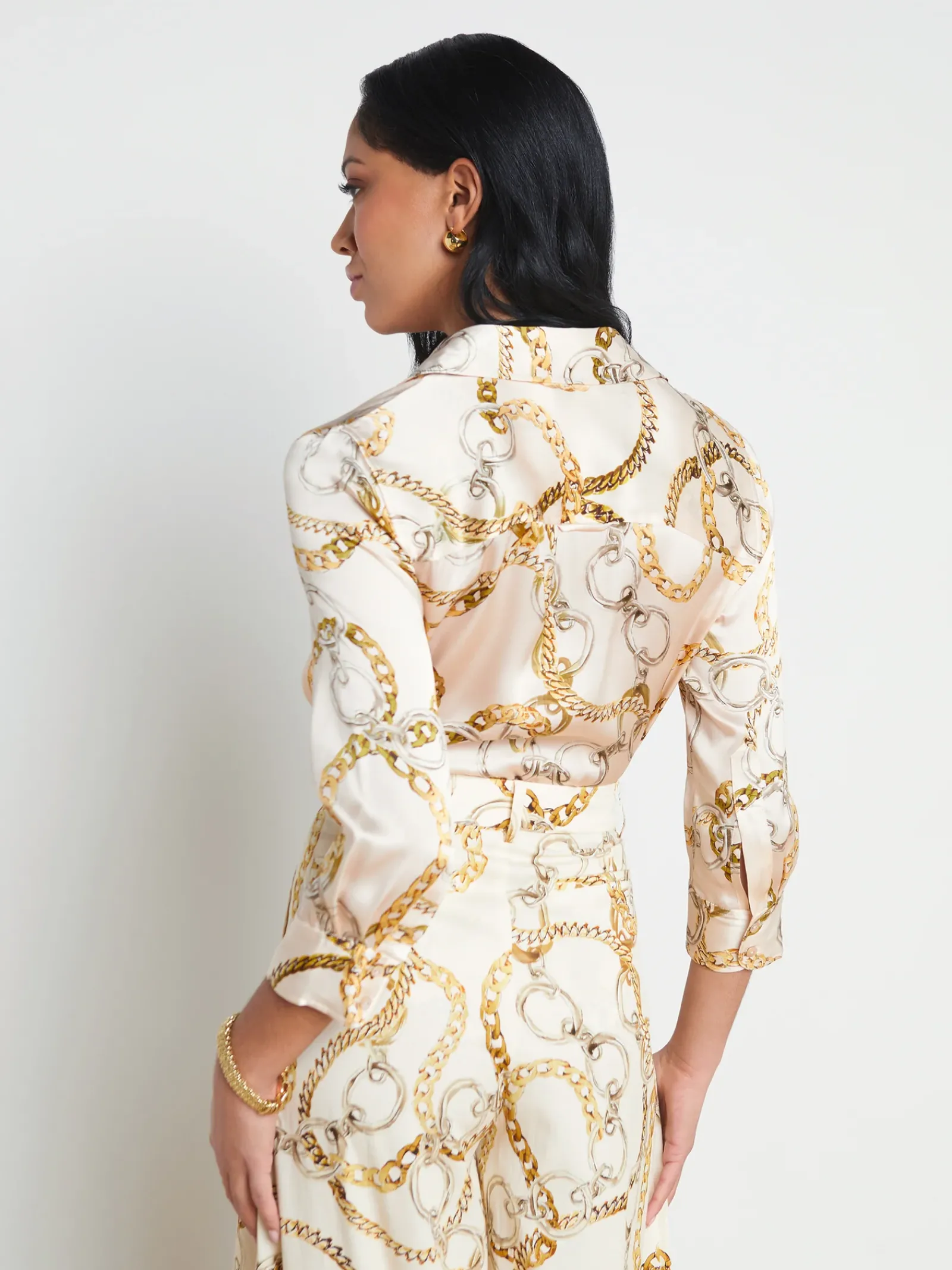 L'AGENCE Sets|Spring '24 Catalog|Dani Silk Blouse Ecru Multi Oversized Chain