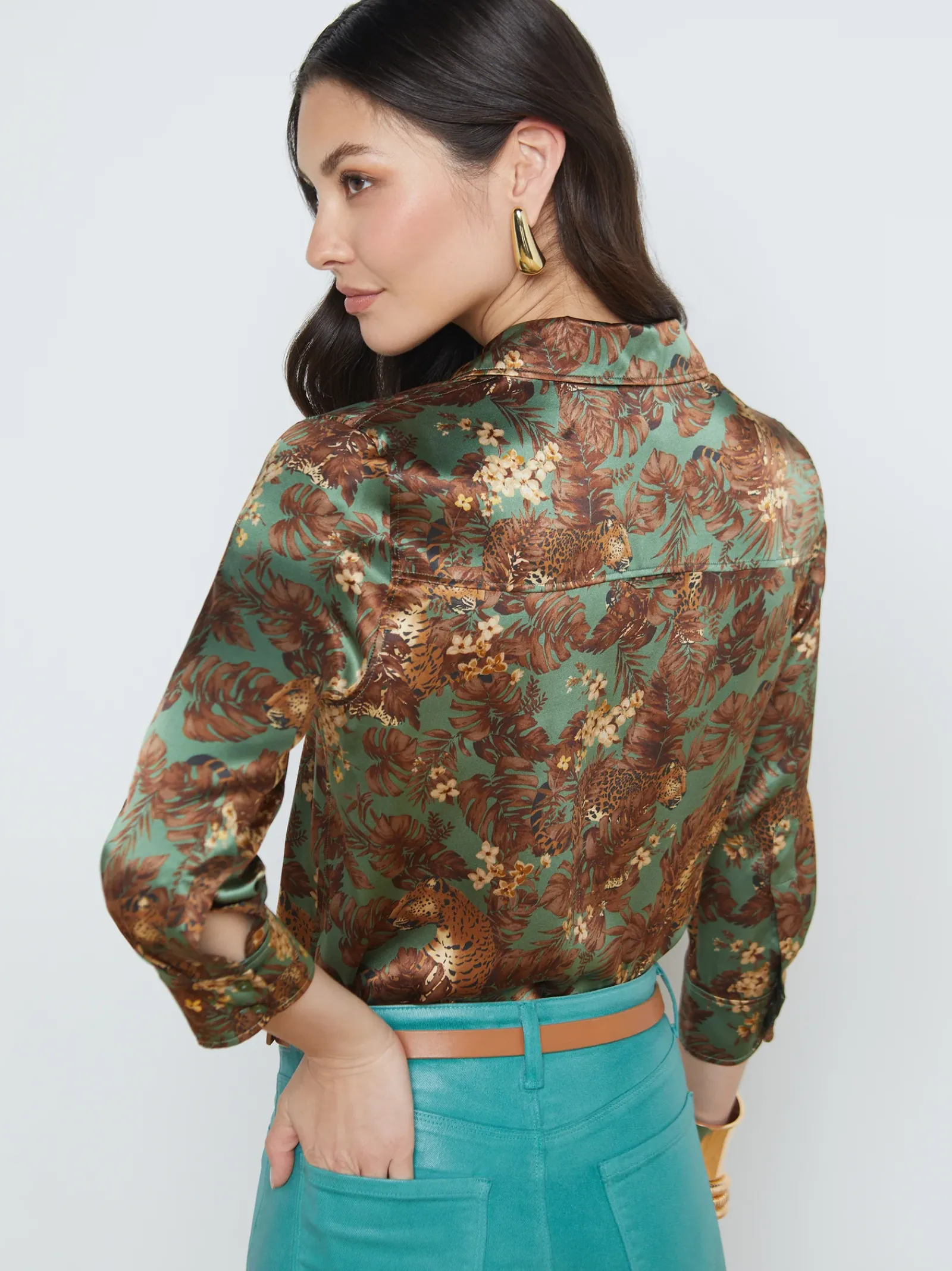 L'AGENCE Resort Collection|Print Edition|Dani Silk Blouse Olive Multi Palm Leopard