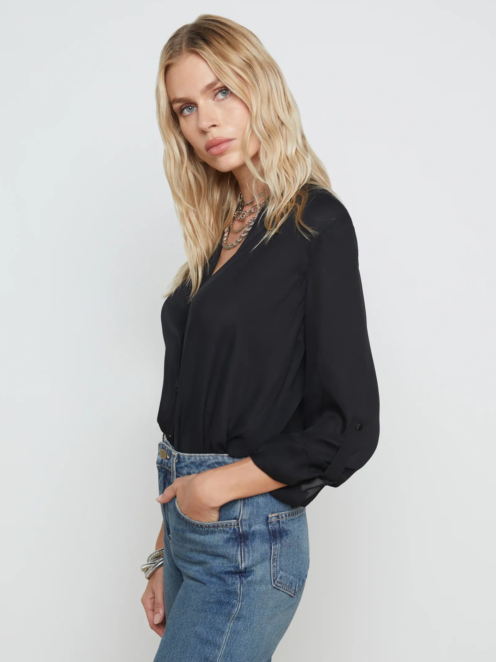 L'AGENCE All Things Black|Silks|Gillian Blouse Black