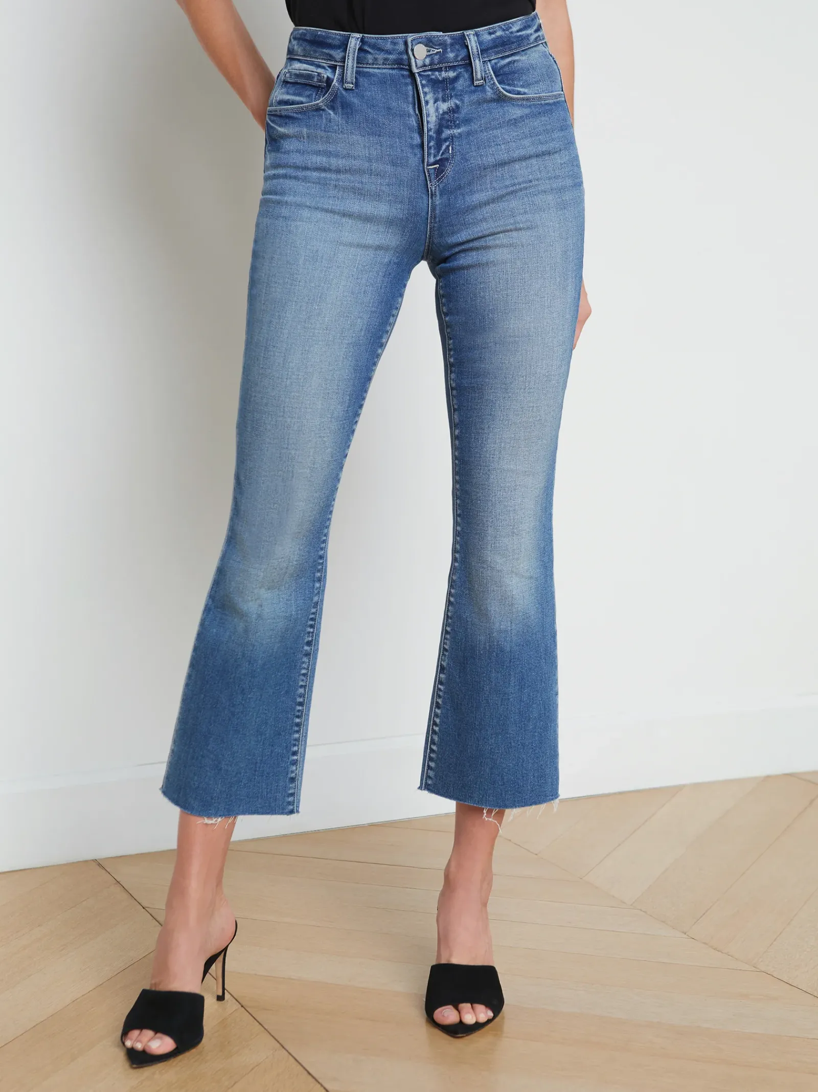 L'AGENCE Back in Stock|Petite|Kendra Cropped Flare Jean Laguna