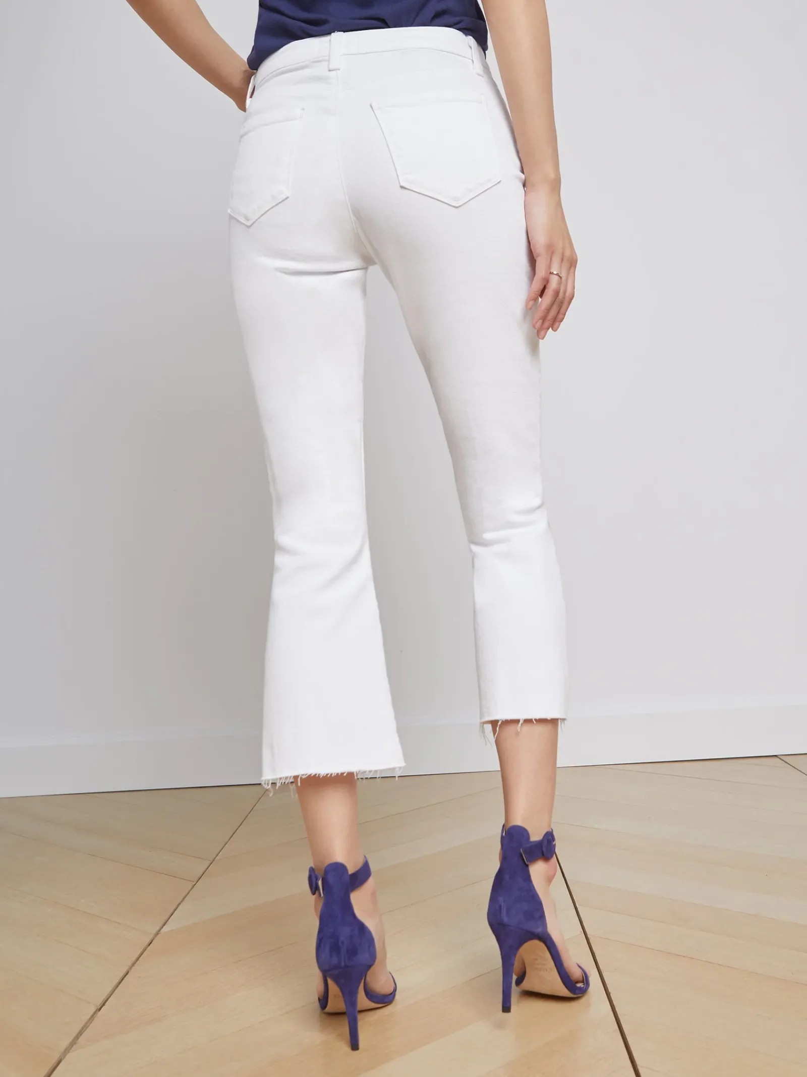 L'AGENCE Nouveau Whites|Petite|Kendra Cropped Flare Jean Blanc