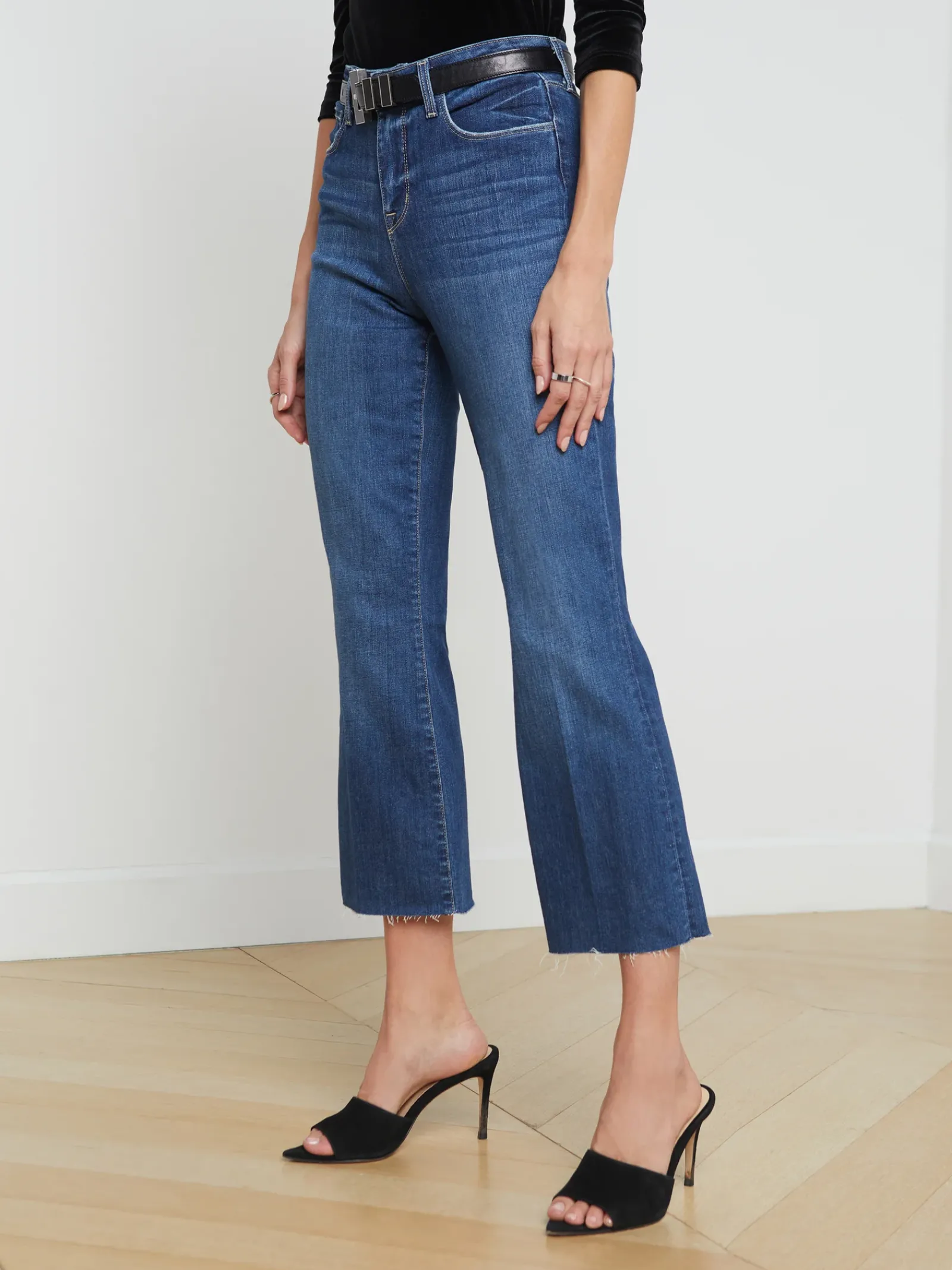 L'AGENCE Petite|Kendra Cropped Flare Jean Laredo
