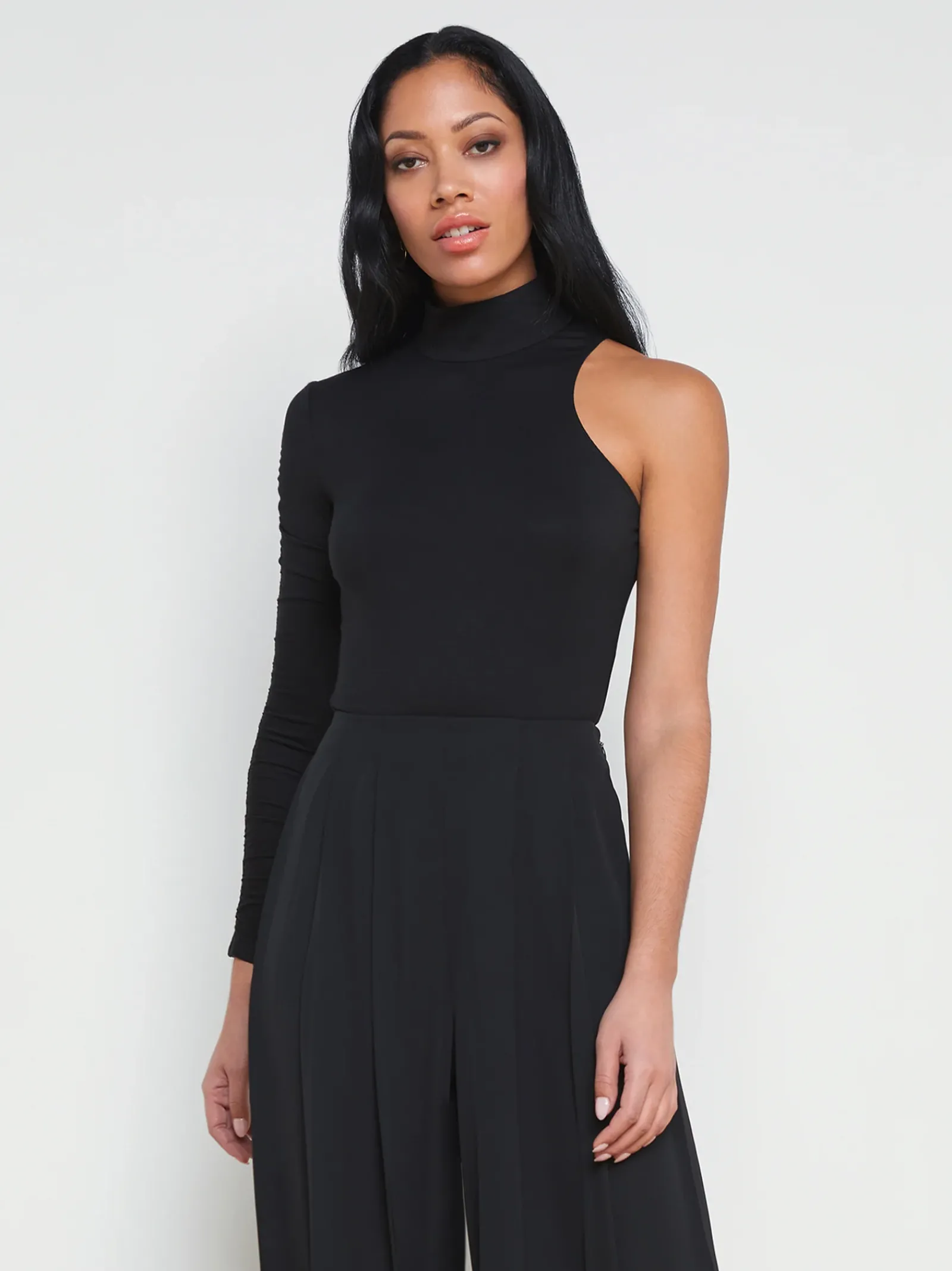 L'AGENCE All Things Black|Spring Collection|Lotti One-Sleeve Bodysuit Black