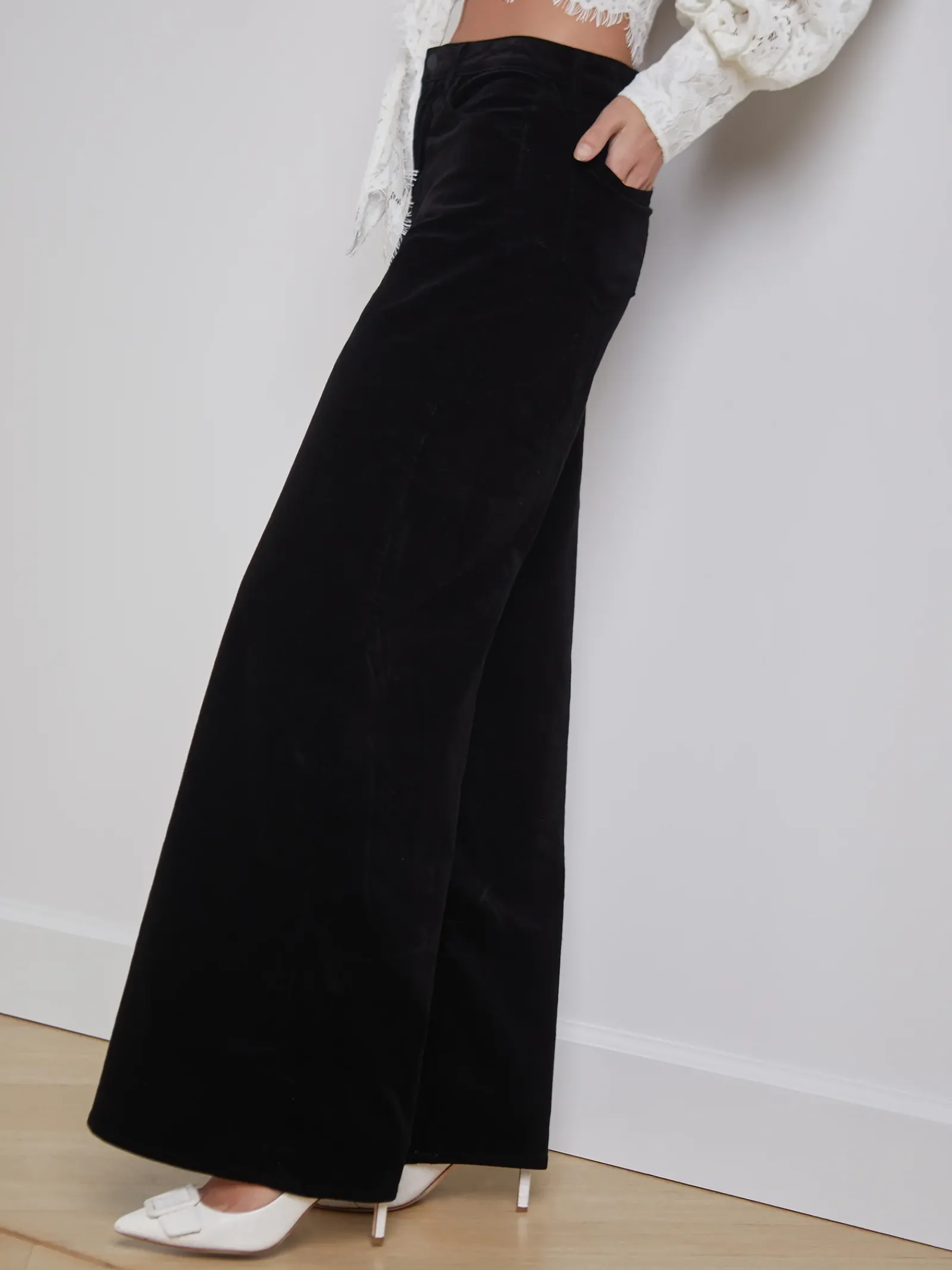 L'AGENCE Wide & Relaxed|Velvet Denim|Maghra Velvet Jean Noir