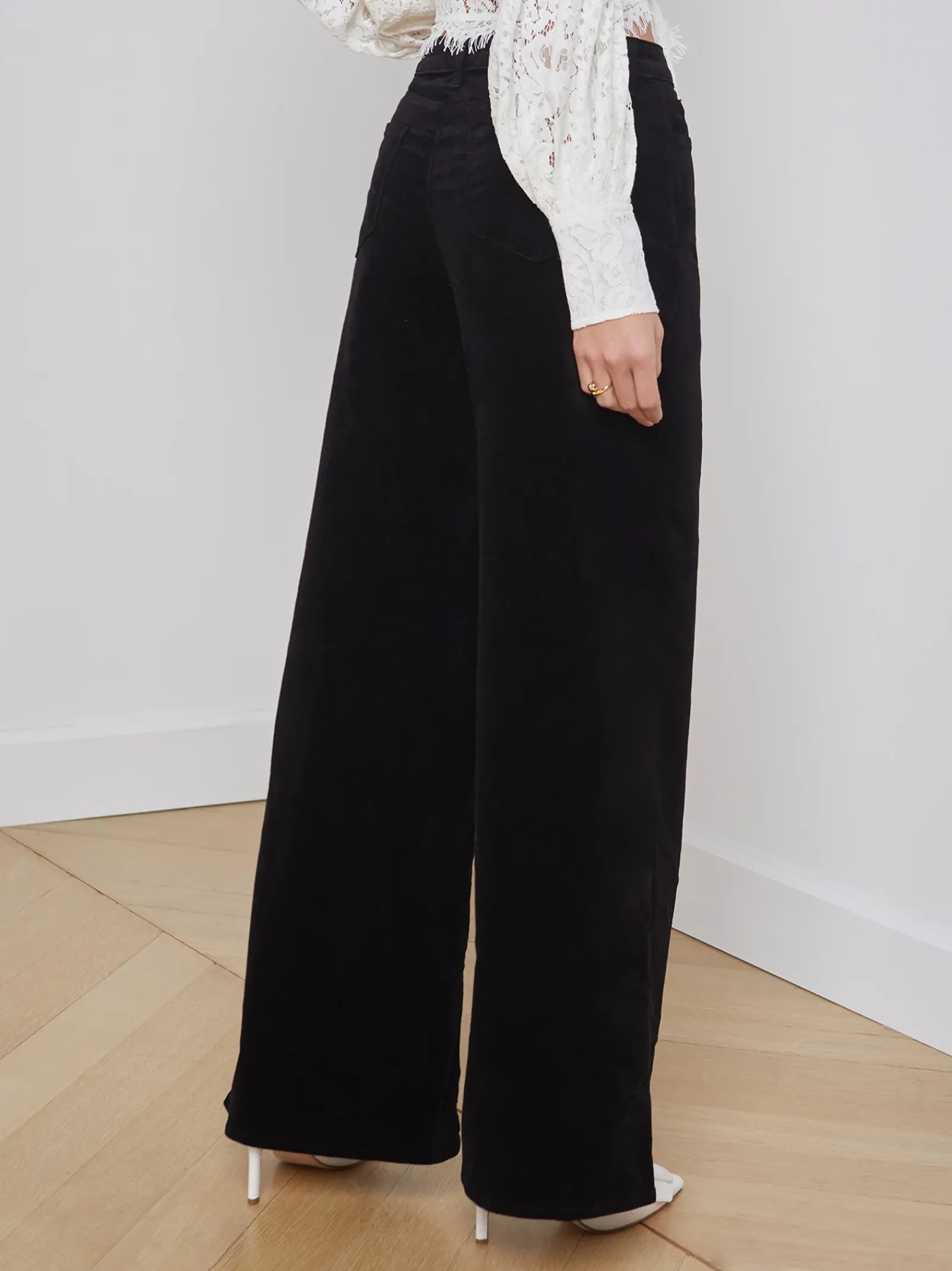 L'AGENCE Wide & Relaxed|Velvet Denim|Maghra Velvet Jean Noir
