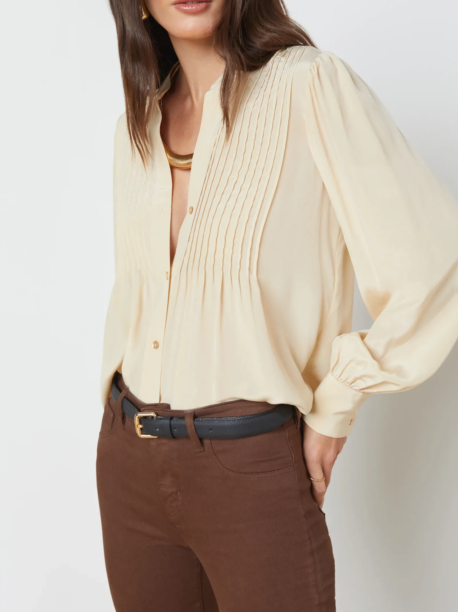 L'AGENCE Resort Collection|Silks|Mirage Blouse Pebble