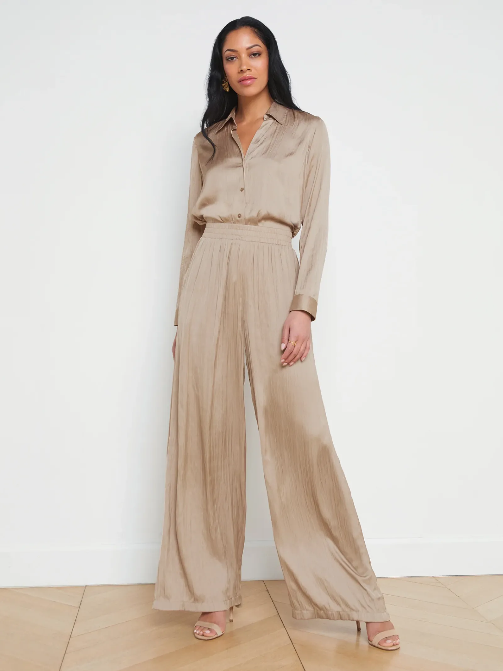 L'AGENCE Sets|Spring Collection|Nina Crinkle-Effect Blouse Cappuccino