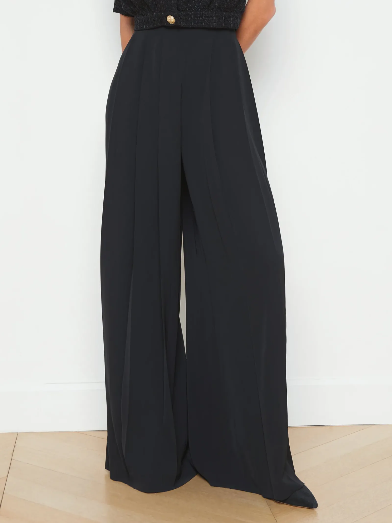 L'AGENCE All Things Black|Spring Collection|Nova Pleated Wide-Leg Pant Black