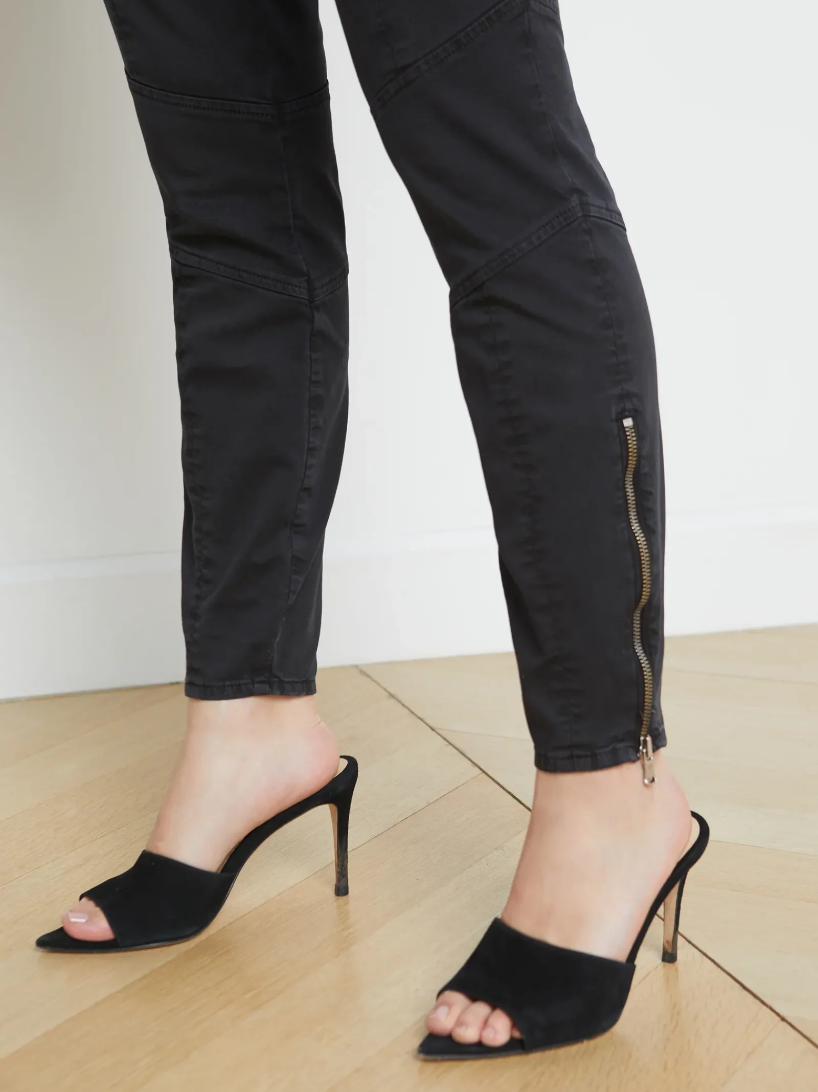 L'AGENCE All Things Black|Cargo Pants|Patton Cargo Skinny Pant Worn Black