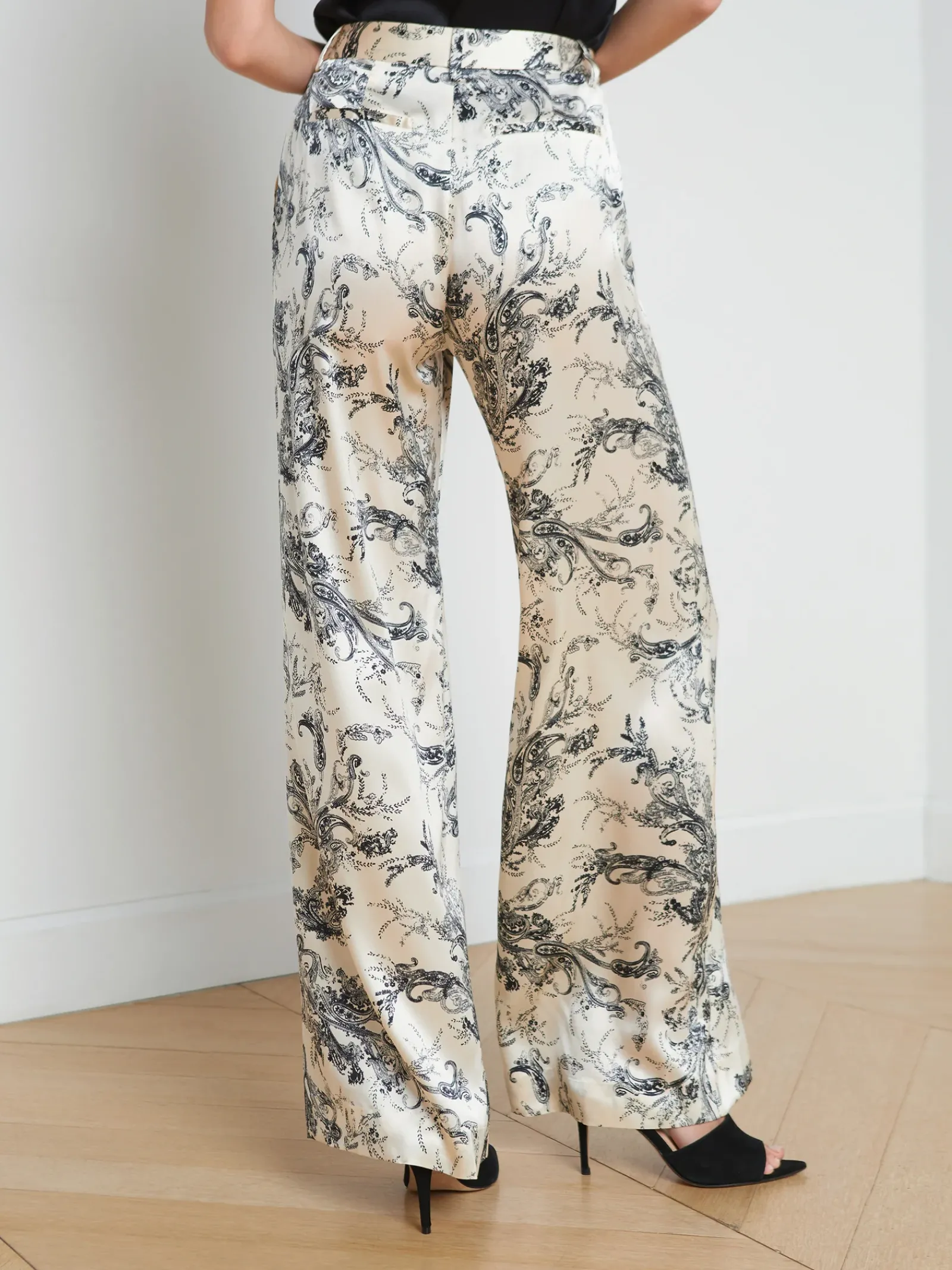 L'AGENCE Sets|Print Edition|Pilar Silk Wide-Leg Pant Ecru/Black Sketch Paisley