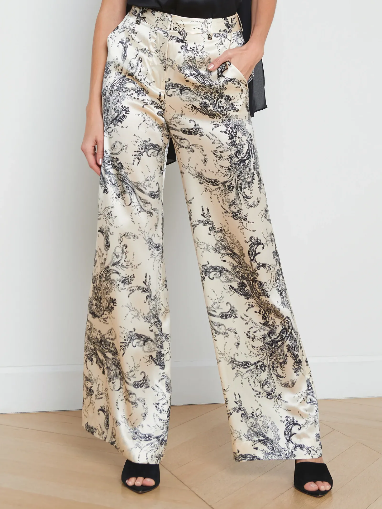 L'AGENCE Sets|Print Edition|Pilar Silk Wide-Leg Pant Ecru/Black Sketch Paisley