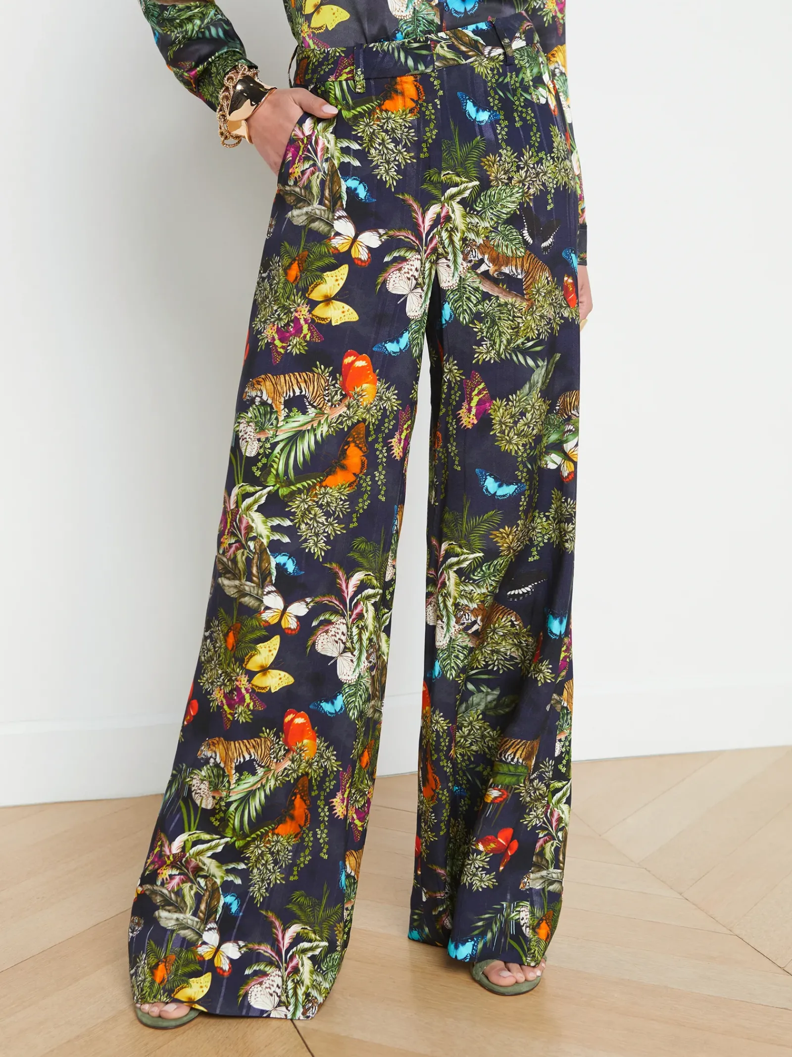 L'AGENCE Sets|Spring Collection|Pilar Wide-Leg Pant Black Multi Butterfly Tiger Jungle