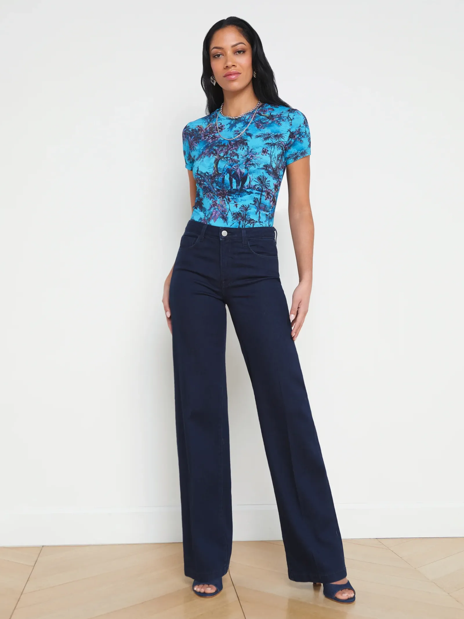 L'AGENCE Back in Stock|Spring Collection|Ressi Fitted Tee Blue Multi Jungle Toile