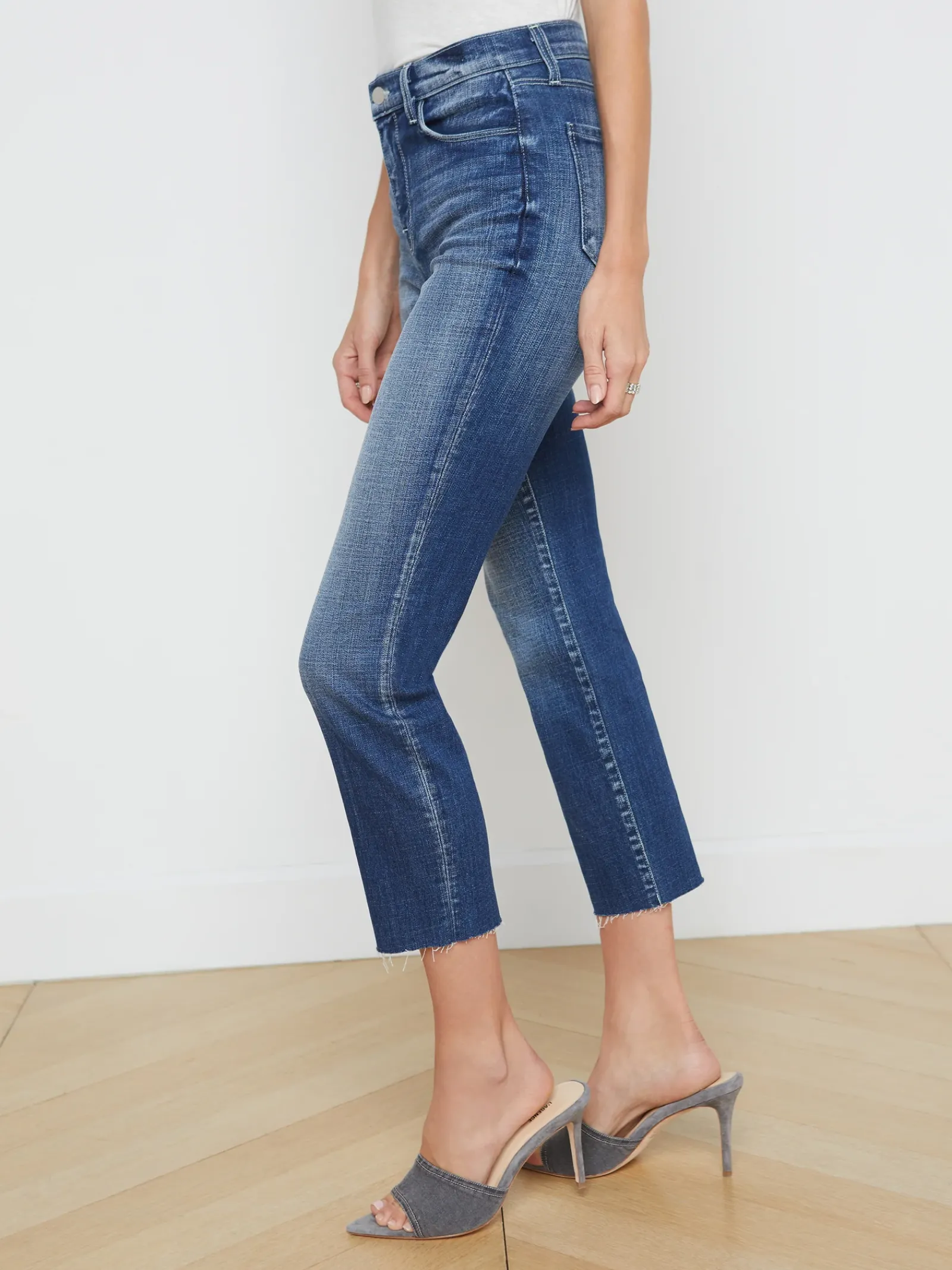 L'AGENCE Resort Collection|Petite|Sada Slim-Leg Cropped Jean Castaic