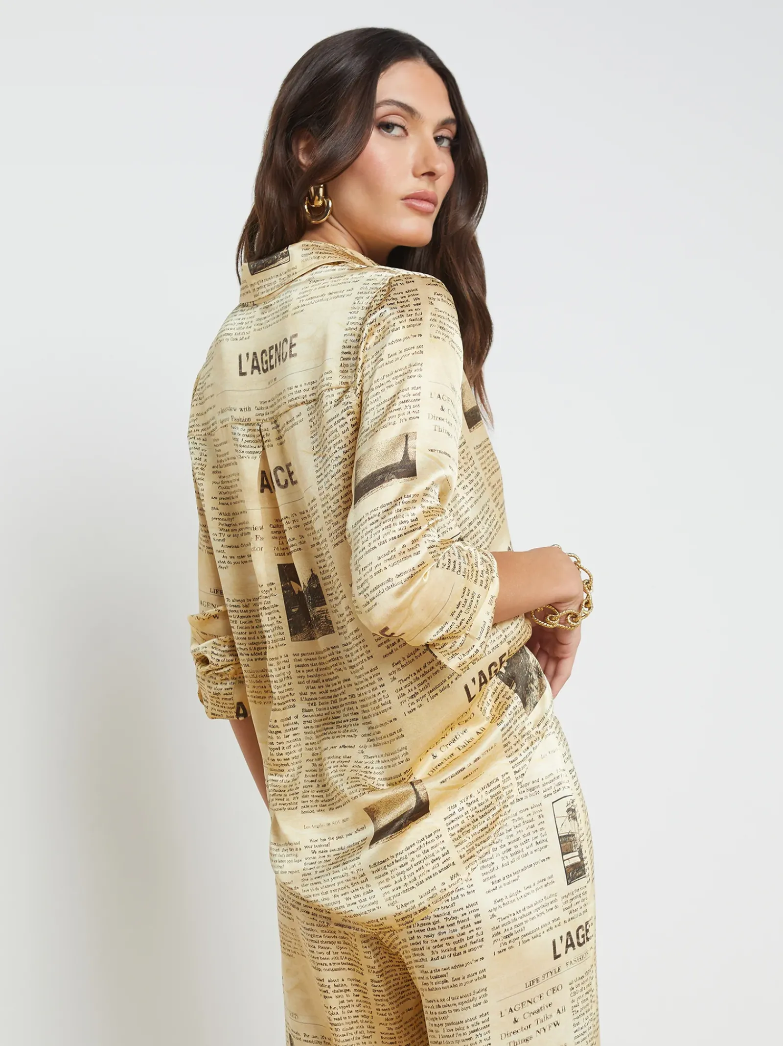 L'AGENCE Print Edition|Silks|Tyler Silk Blouse Vintage Tan Newspaper